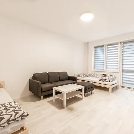 Apartment Krasny Byt Pobliz Oc Futurum